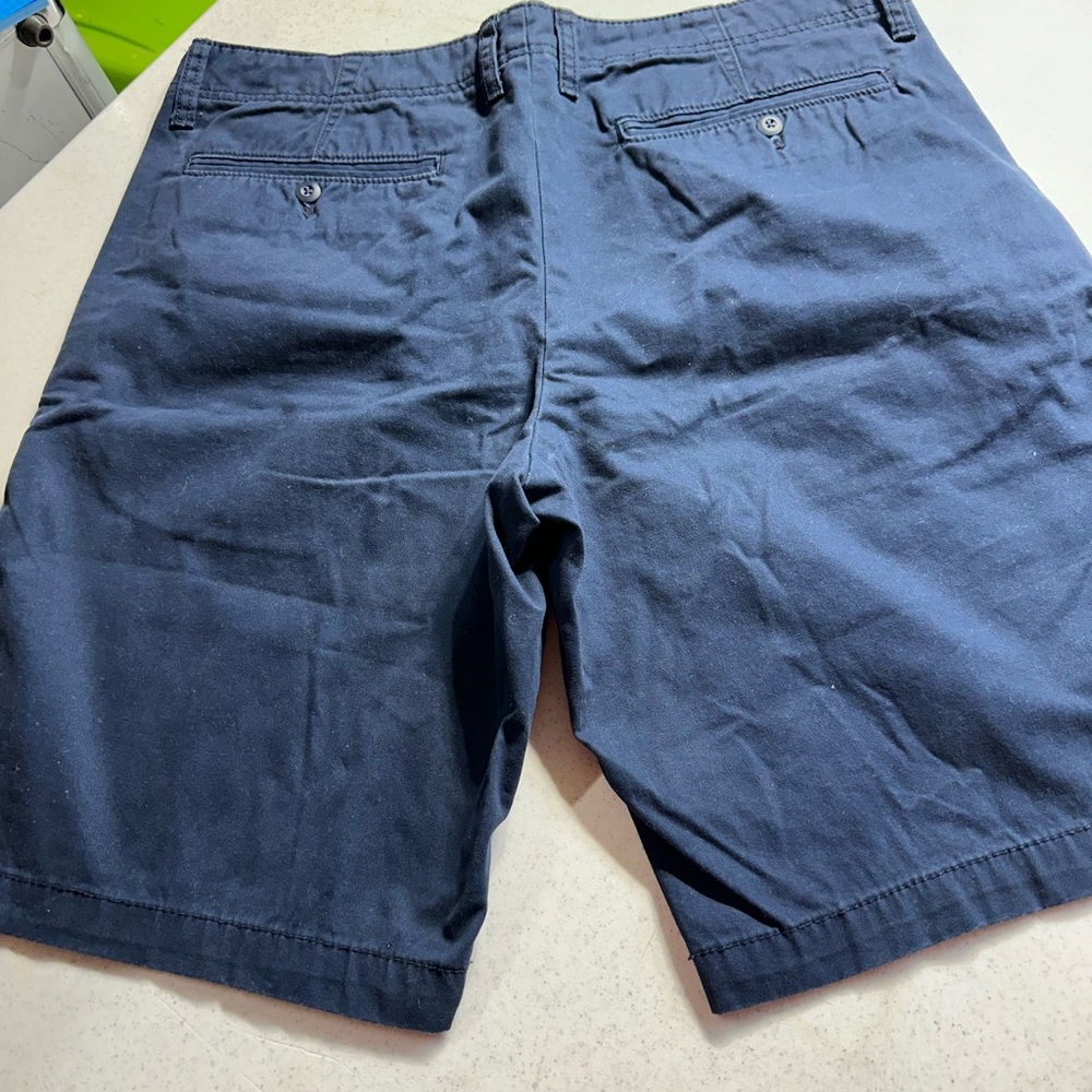 Old Navy men’s shorts size 36